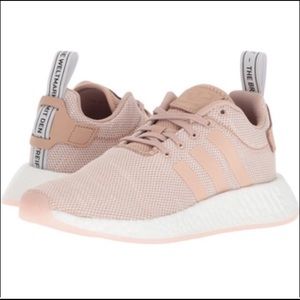 *SOLD* Women’s Adidas NMD R2